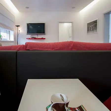 Zen & Art Apartment